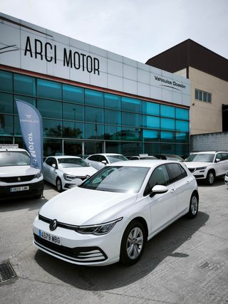 Volkswagen Golf Life 1.5 TSI 96kW (130CV)