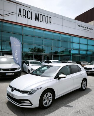 Volkswagen Golf Life 1.5 TSI 96kW (130CV)