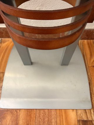 Torre diseño madera y metal