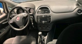 66.000km FIAT Punto 2016-lounge el más alto de gam