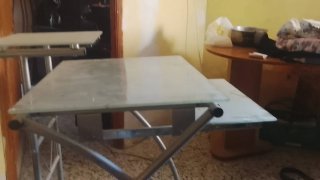 Mesa PC cristal con ruedas