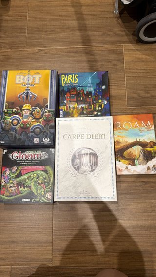 Lote 5 Juegos de Mesa: Gloom, Paris, Roam, bot fac