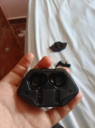 Auriculares Bluetooth Nuevos Tapa Rota