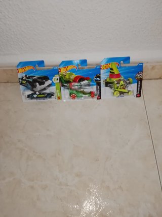 Hot Wheels Treasure Hunt 3 coches