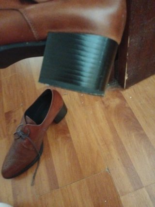 Zapatos de piel marrones