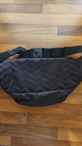 Borsa a spalla The North Face nera e grigia