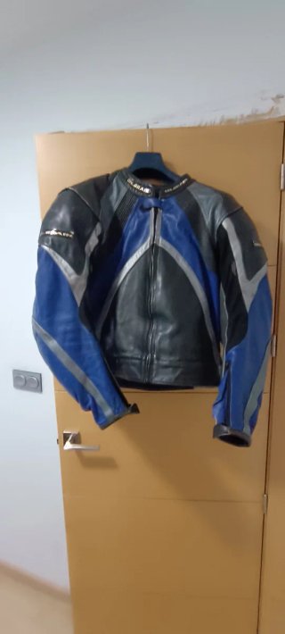 Mono de cuero On Brain Talla 56