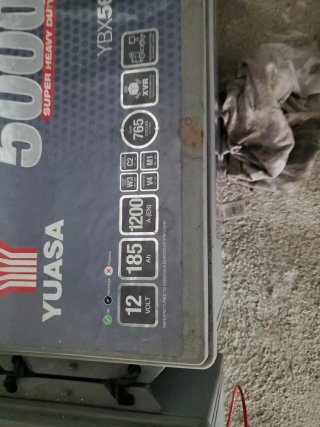 BateríasYuasa 5000 12V 185Ah 1200A 2unidades solo