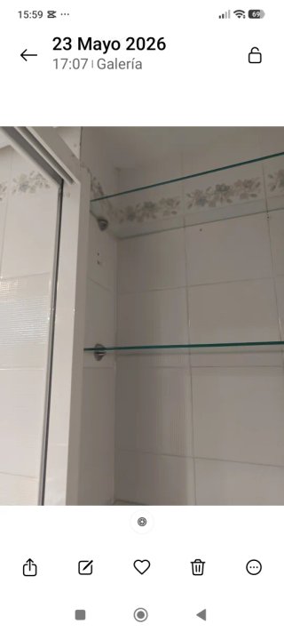 4 Baldas de Cristal 65x19 con Soportes 12 euros to