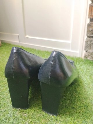 Zapatos de vestir Laura Richi negros mujer