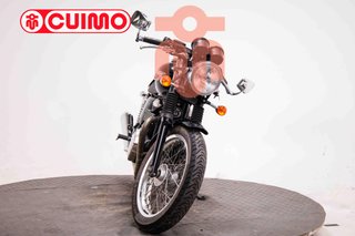 TRIUMPH THRUXTON 900