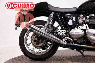 TRIUMPH THRUXTON 900