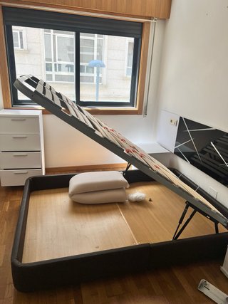 Canapé 135cm Negro/Blanco + Cabecero y Mesillas Op