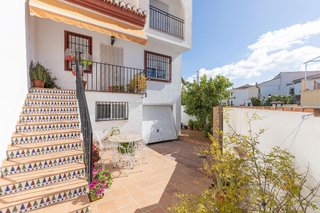 Casa pareada en venta en Residencial Triana - Barrio Alto en Gabias (Las)