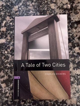 Oxford Bookworms Library: Stage 4: A Tale of Tw...