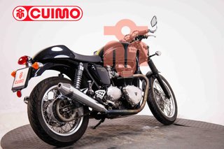 TRIUMPH THRUXTON 900