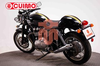 TRIUMPH THRUXTON 900
