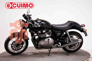 TRIUMPH THRUXTON 900