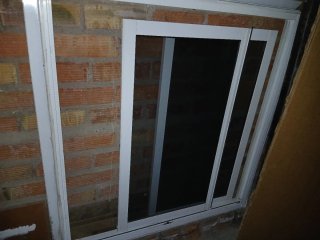 Ventana aluminio con premaco