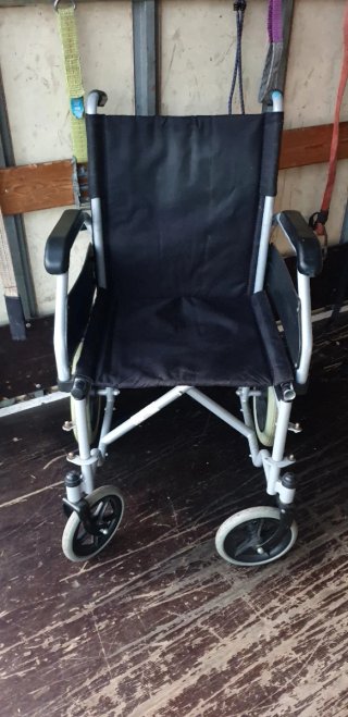 SILLA CON TRANSPORTE INCLUIDO