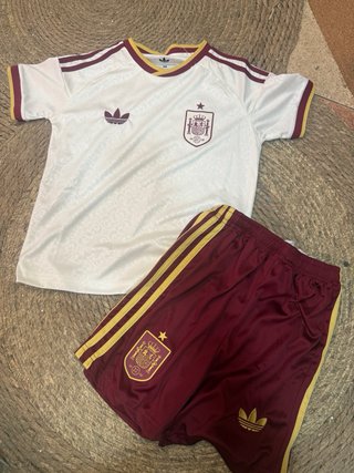 Conjunto Infantil España