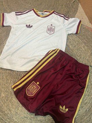 Conjunto Infantil España
