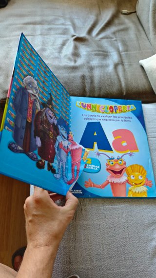 Libro infantil "Lunniclopedia" Vol. 2 - Los Lunnis