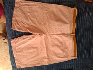 Pantalón corto Primark Color Salmón, con cinturón
