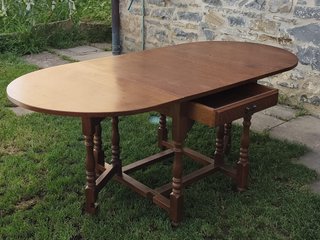 Mesa de comedor roble macizo abatible