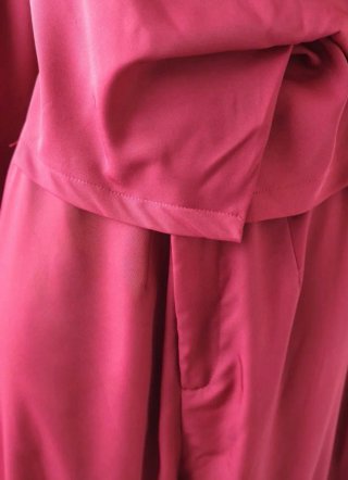 Mono rojo mujer