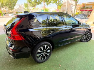 Volvo XC60 2.0 B4 G Plus Dark Auto