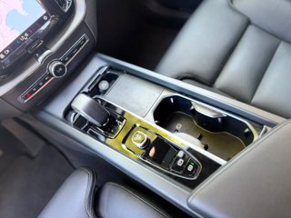 Volvo XC60 2.0 B4 G Plus Dark Auto