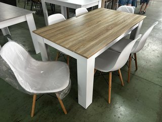 Mesa comedor con 6 sillas blancas