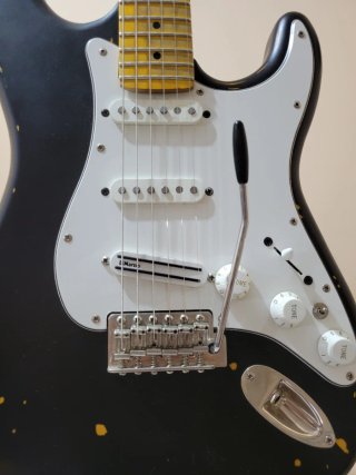 Guitarra Eléctrica Vintage Icon V6 Negra