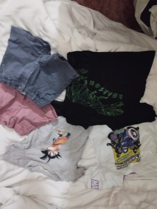 Lote 5 Camisetas y Pantalones Cortos Niños