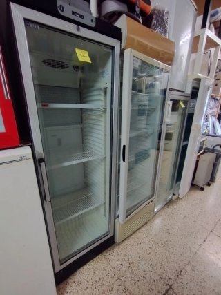 Nevera expositora refrigerada