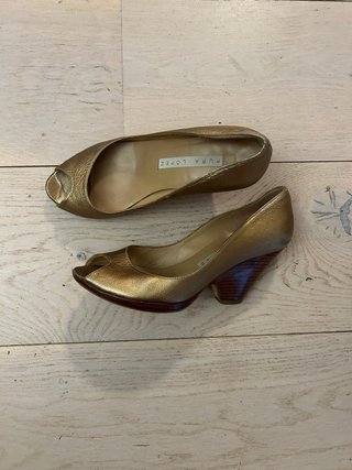 Pura Lopez Zapatos Talla 35 Dorados