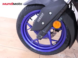 YAMAHA X-MAX 125