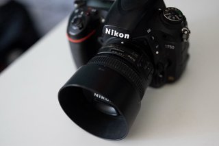 Nikon D750 + Objetivo 50mm f/1.8