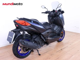 YAMAHA X-MAX 125