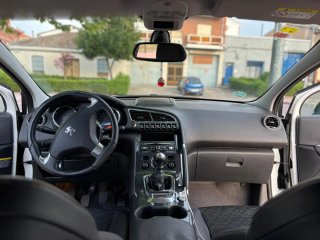 Peugeot 3008 2014