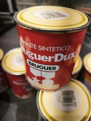 8 Latas de pintura Bruguer-Dux Esmalte Sintético