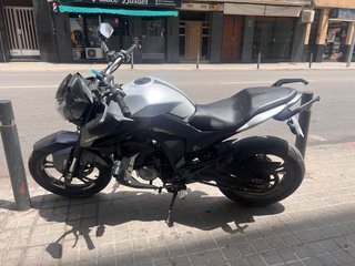 Zontes Z2 125 Naked Negra/Plata