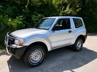 Mitsubishi Montero 2006
