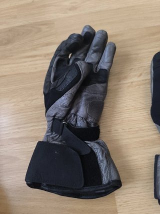 Guantes Moto Revit H2O Negros y Grises