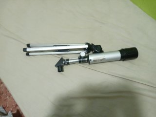 Telescopio con trípode