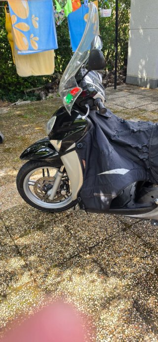 Yamaha Scooter Negro/Plata