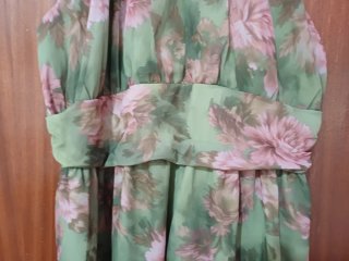 Vestido largo floral verde y rosa