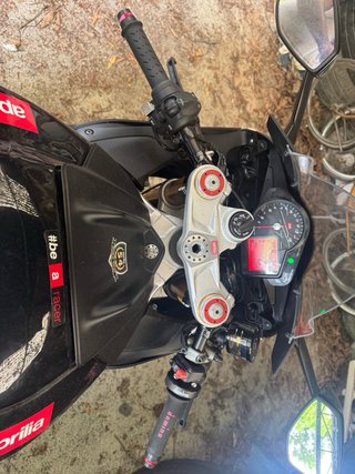 Aprilia RSV4 R APRC 2011 Negra/Roja