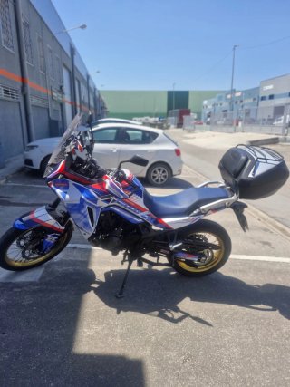 Honda Transalp XL750 2023 Aventura